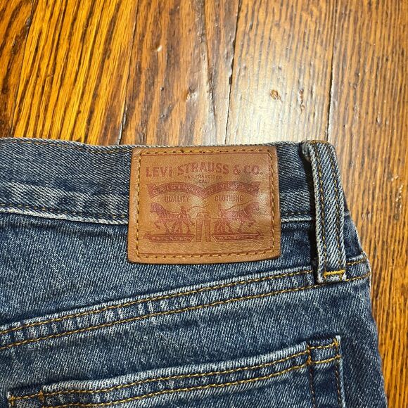 Levi's Womens Size 26 Blue Denim High Rise Cutoff Jean Shorts White Oak Cone - Picture 12 of 12